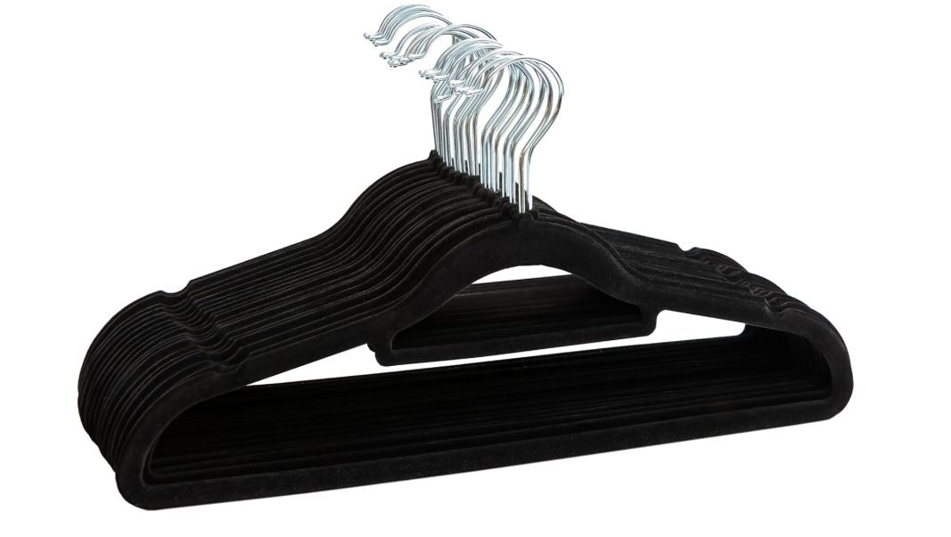 50-Pack Velvet Non-Slip Hangers – Heavy-Duty Black Clothes Hangers with 360° Swivel Hook for Coats, Jackets & Trousers